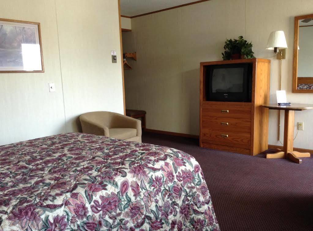 Lighthouse View Motel 맥키노 시티 외부 사진